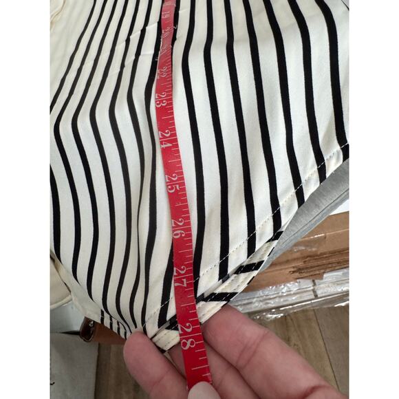 Jones & Co Women's Striped Button-Up Blouse Shirt Size Medium Satin-Feel - Picture 8 of 9